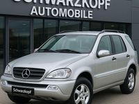 Gebraucht Mercedes ML270 163 PS (119 kW) 2003 Silber SUV