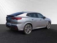 Gebraucht BMW X2 M Sport 150 PS (110 kW) 2024 Skyscraper grau metallic SUV