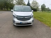 Gebraucht Opel Vivaro 145 PS (106 kW) 2017 Silber Van / Kleinbus