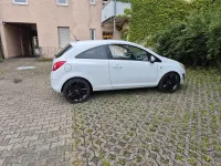 Gebraucht Opel Corsa 70 PS (51 kW) 2011 Weiß Kleinwagen