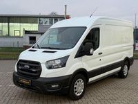 Gebraucht Ford Transit Trend 131 PS (96 kW) 2022 Weiß Van / Kleinbus