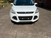 Gebraucht Ford Kuga 140 PS (102 kW) 2016 Weiß SUV