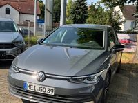 Gebraucht VW Golf VIII Move 150 PS (110 kW) 2023 Grau Limousine