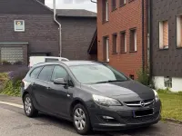 Gebraucht Opel Astra 140 PS (102 kW) 2015 Grau Kombi