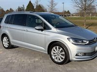 Gebraucht VW Touran Highline 150 PS (110 kW) 2017 Silber Van / Kleinbus