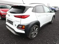 Gebraucht Hyundai Kona Premium 120 PS (88 kW) 2018 Chalk white metallic SUV