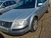Usata VW Passat 101 CV (74 kW) 2003 Grigio Station wagon