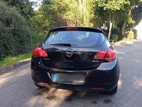 Gebraucht Opel Astra 116 PS (85 kW) 2010 Schwarz Limousine