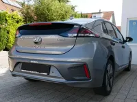 Gebraucht Hyundai Ioniq Premium 141 PS (103 kW) 2020 Grau Kleinwagen