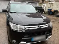 Gebraucht Mitsubishi Outlander 150 PS (110 kW) 2014 Schwarz SUV