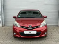 Gebraucht Toyota Yaris Edition 99 PS (72 kW) 2013 Rot Kleinwagen