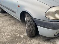 Gebraucht Renault Clio II 75 PS (55 kW) 2000 Grau Limousine