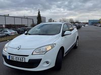 Gebraucht Renault Mégane GrandTour 106 PS (77 kW) 2011 Weiß Kombi