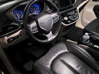 Gebraucht Chrysler Pacifica 291 PS (214 kW) 2021 Grau Van