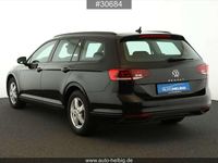 Gebraucht VW Passat 122 PS (89 kW) 2023 Schwarz Kombi