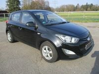 Gebraucht Hyundai i20 Edition 86 PS (63 kW) 2012 Schwarz Kleinwagen