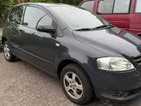 Gebraucht VW Fox 54 PS (39 kW) 2007 Schwarz Kleinwagen