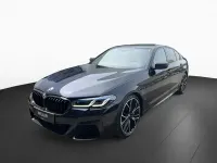 Gebraucht BMW M550 Efficient Dynamics 530 PS (389 kW) 2023 Carbonschwarz (schwarz) Limousine