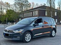 Gebraucht VW Touran 150 PS (110 kW) 2018 Grau Van / Kleinbus