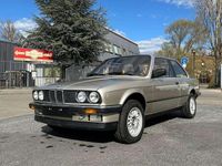 Gebraucht BMW 320 129 PS (94 kW) 1987 Gelb Limousine