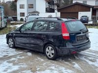 Gebraucht Hyundai i30 116 PS (85 kW) 2010 Stone black Kombi