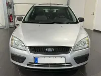Gebraucht Ford Focus 101 PS (74 kW) 2005 Polarsilber metallic Limousine