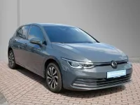 Gebraucht VW Golf VIII Active 150 PS (110 kW) 2023 Delfingrau metallic Limousine