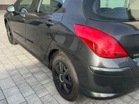 Gebraucht Peugeot 308 Platinum 120 PS (88 kW) 2010 Grau Limousine