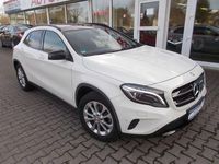 Gebraucht Mercedes GLA200 156 PS (114 kW) 2015 Weiß SUV
