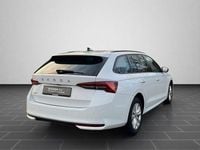 Gebraucht Skoda Octavia Selection 150 PS (110 kW) 2025 Weiß (metallic) Limousine