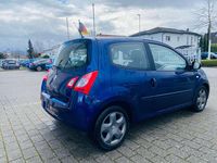 Gebraucht Renault Twingo Dynamique 75 PS (55 kW) 2013 Lila Kleinwagen