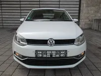 Gebraucht VW Polo LOUNGE 75 PS (55 kW) 2015 Weiß Kleinwagen