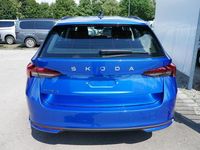 Neu Skoda Octavia Selection 150 PS (110 kW) 2025 Raceblau metallic Kombi