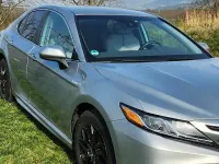 Gebraucht Toyota Camry 218 PS (160 kW) 2021 Silber Limousine