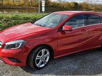 Gebraucht Mercedes A180 Business 122 PS (89 kW) 2015 Rot Limousine