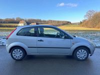 Gebraucht Ford Fiesta Ambiente 69 PS (50 kW) 2005 Silber Limousine