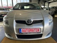 Gebraucht Toyota Auris Sol 124 PS (91 kW) 2008 Silber Kleinwagen