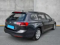 Gebraucht VW Passat Basis 150 PS (110 kW) 2022 Grau Kombi