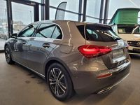 Gebraucht Mercedes A200 Advanced 164 PS (120 kW) 2024 Grau Limousine