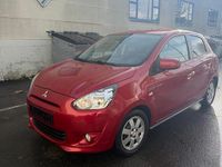 Gebraucht Mitsubishi Space Star 80 PS (58 kW) 2014 Rot Van / Kleinbus