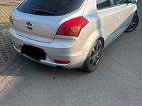 Gebraucht Kia Ceed 90 PS (66 kW) 2010 Silber Kleinwagen