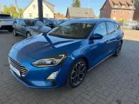 Używany Ford Focus Titanium 150 KM (110 kW) 2018 Niebieski Sedan/Limuzyna