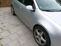 Gebraucht VW Golf V 85 PS (62 kW) 2005 Silber Kleinwagen