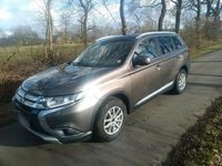Gebraucht Mitsubishi Outlander Plus 150 PS (110 kW) 2016 Braun SUV