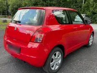 Gebraucht Suzuki Swift Club 94 PS (69 kW) 2010 Rot Kleinwagen