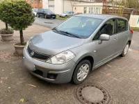 Gebraucht Nissan Tiida 110 PS (80 kW) 2011 Grau Kleinwagen