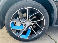 Neu Lynk & Co 01 261 PS (191 kW) 2025 Schwarz SUV