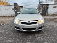 Second-hand Opel Vectra 155 CP (114 kW) 2007 Argintiu Berlinǎ