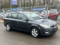 Gebraucht Kia Ceed 116 PS (85 kW) 2011 Grau Kleinwagen
