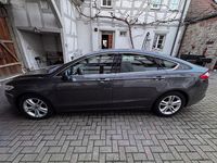 Gebraucht Ford Mondeo Titanium 179 PS (131 kW) 2015 Grau Limousine